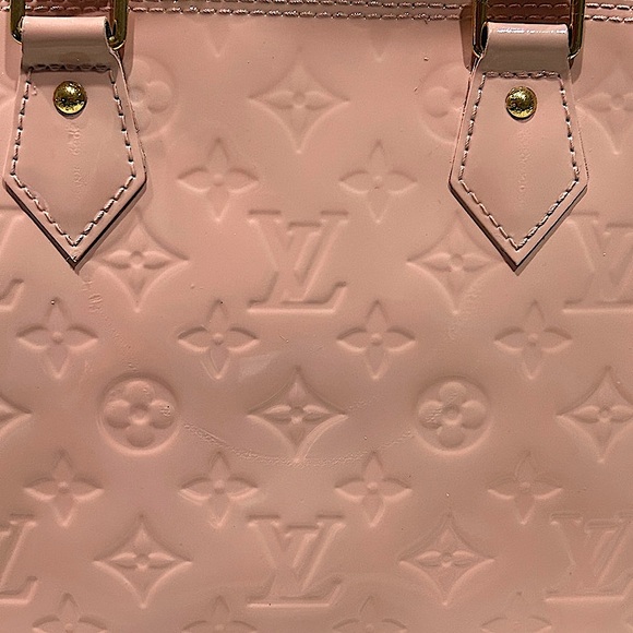 Louis Vuitton Authentic Vernis Leather Pink Alma Bag - Picture 3 of 14